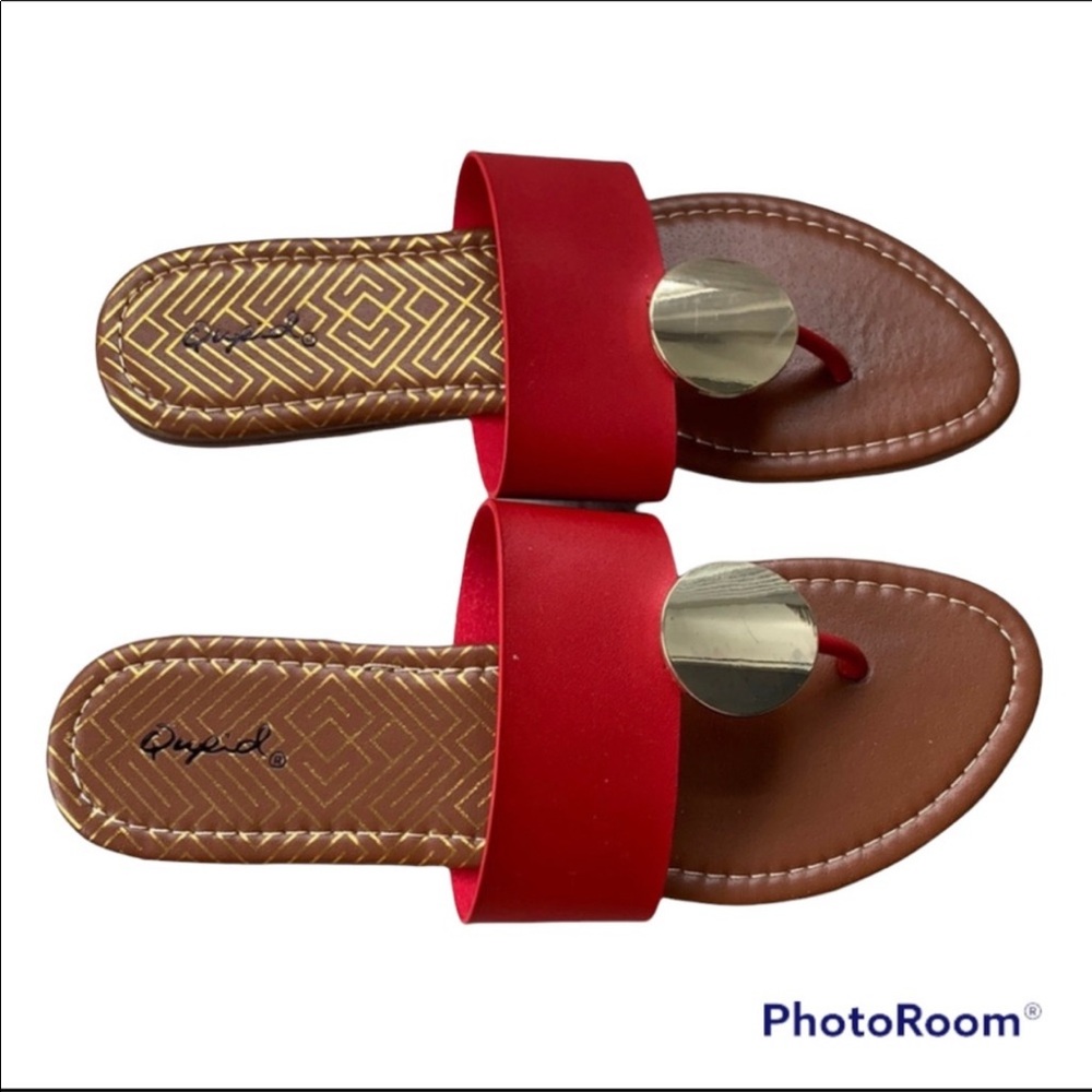 NWT Thong Sandals